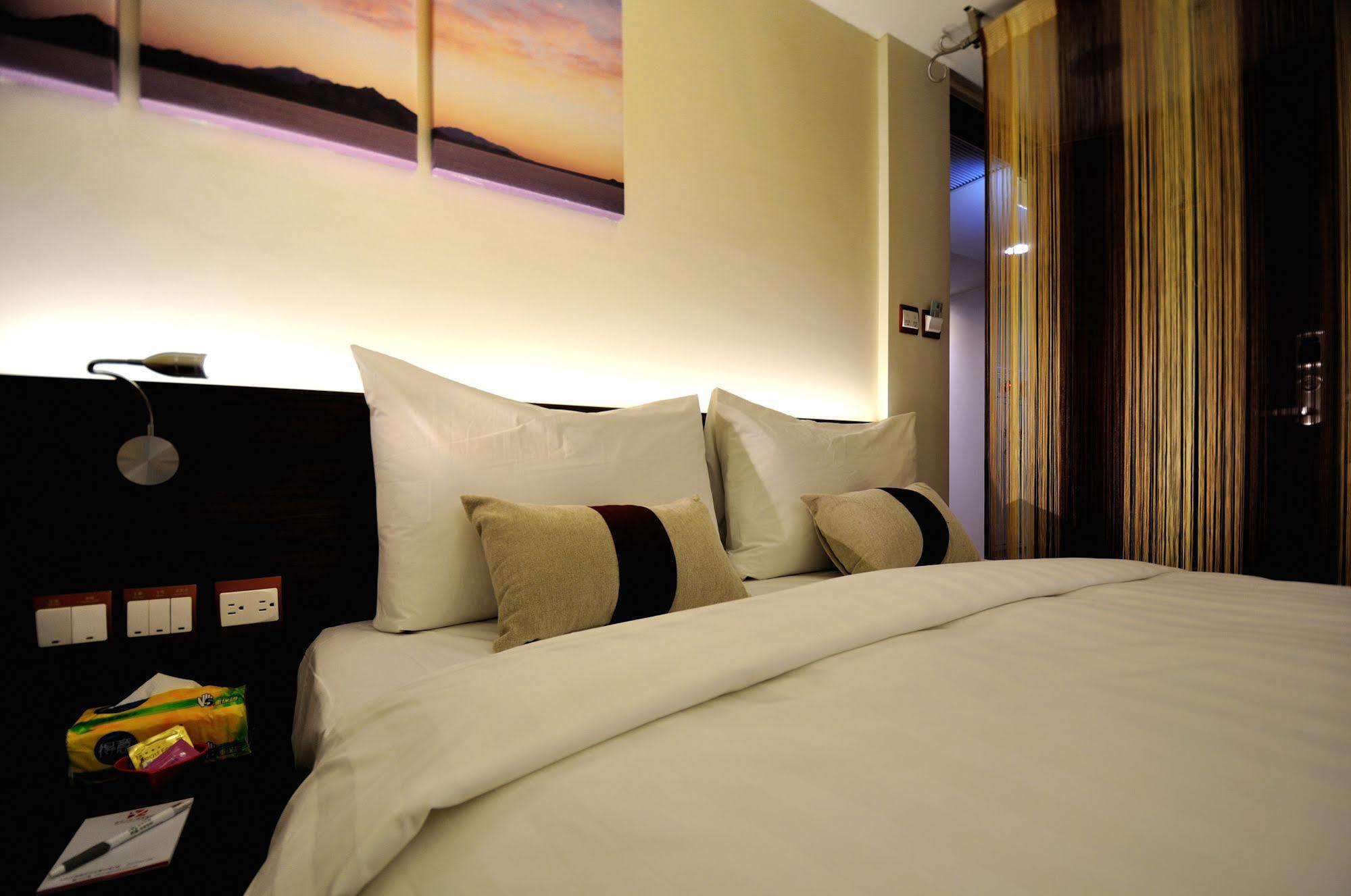 Audi Garden Business Hotel Taoyuan Eksteriør bilde